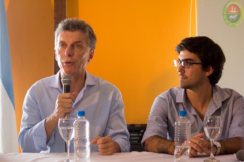 ARCHIVO: El ex Presidente Macri visita La Paz por la gran inundación y promete 300 viviendas. 