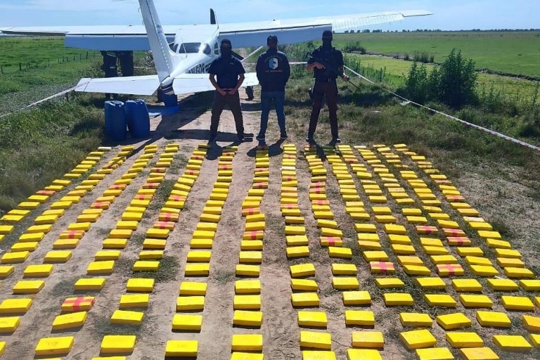 2025_01_23-seguridad-narcotrafico-islas_del_ibicuy-avioneta (2)