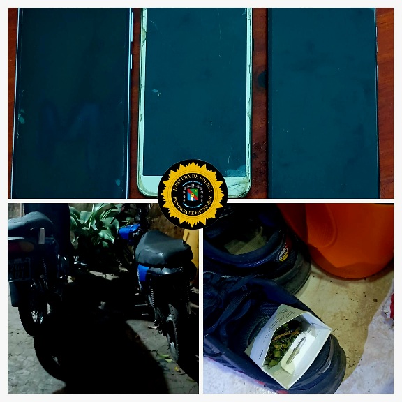 Allanamientos simultáneos en barrio Feria de La Paz por una causa de amenazas. La Policía secuestró 24 celulares, una carabina .22, municiones de varios calibres y retuvo motos. Intervinieron 10 dependencias policiales.